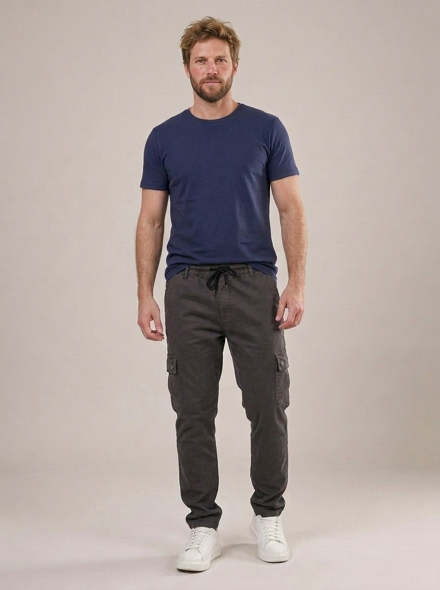 Calça Cargo Masculina de Sarja Chumbo – frente