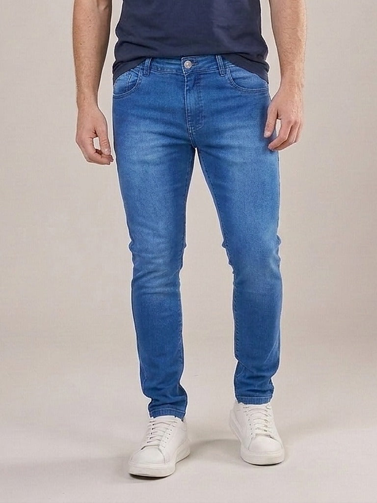 Calça Jeans Masculina Slim Cós Passantes Azul Classic – frente, meio corpo