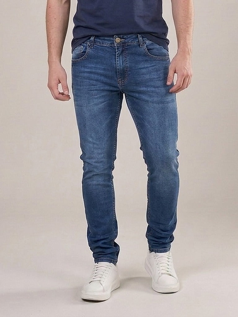 Calça Jeans Masculina Slim Cós Passantes Azul Mudsen – frente, meio corpo