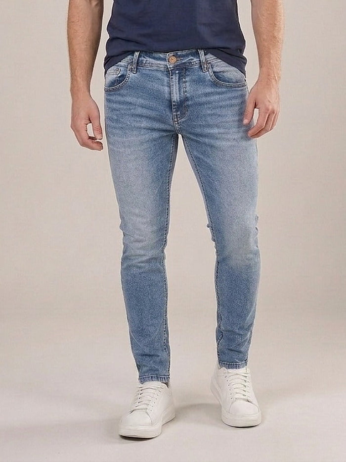 Calça Jeans Masculina Skinny Azul Estonado – frente, meio corpo