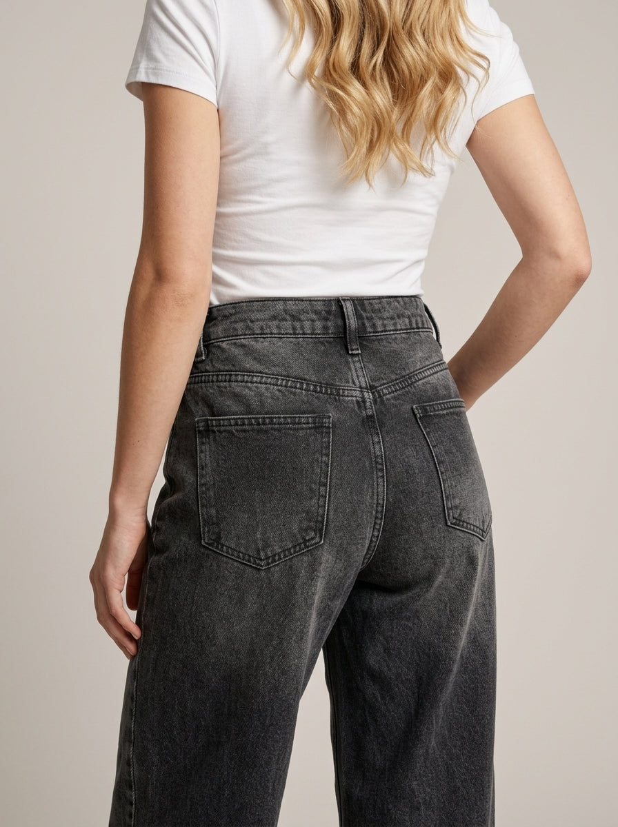 Calça Wide Leg Black – detalhe dos bolsos traseiros