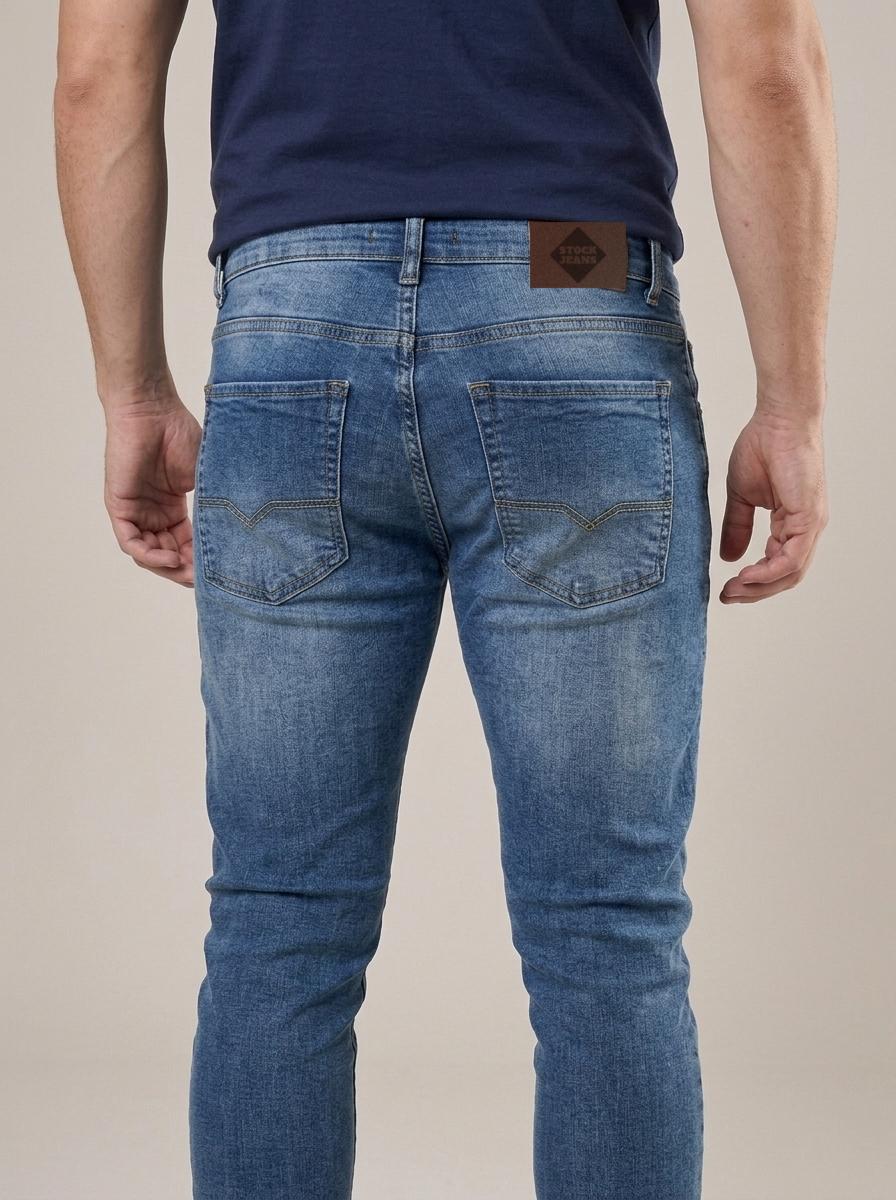 Calça Jeans Masculina Slim Blue Asia – detalhe dos bolsos traseiros