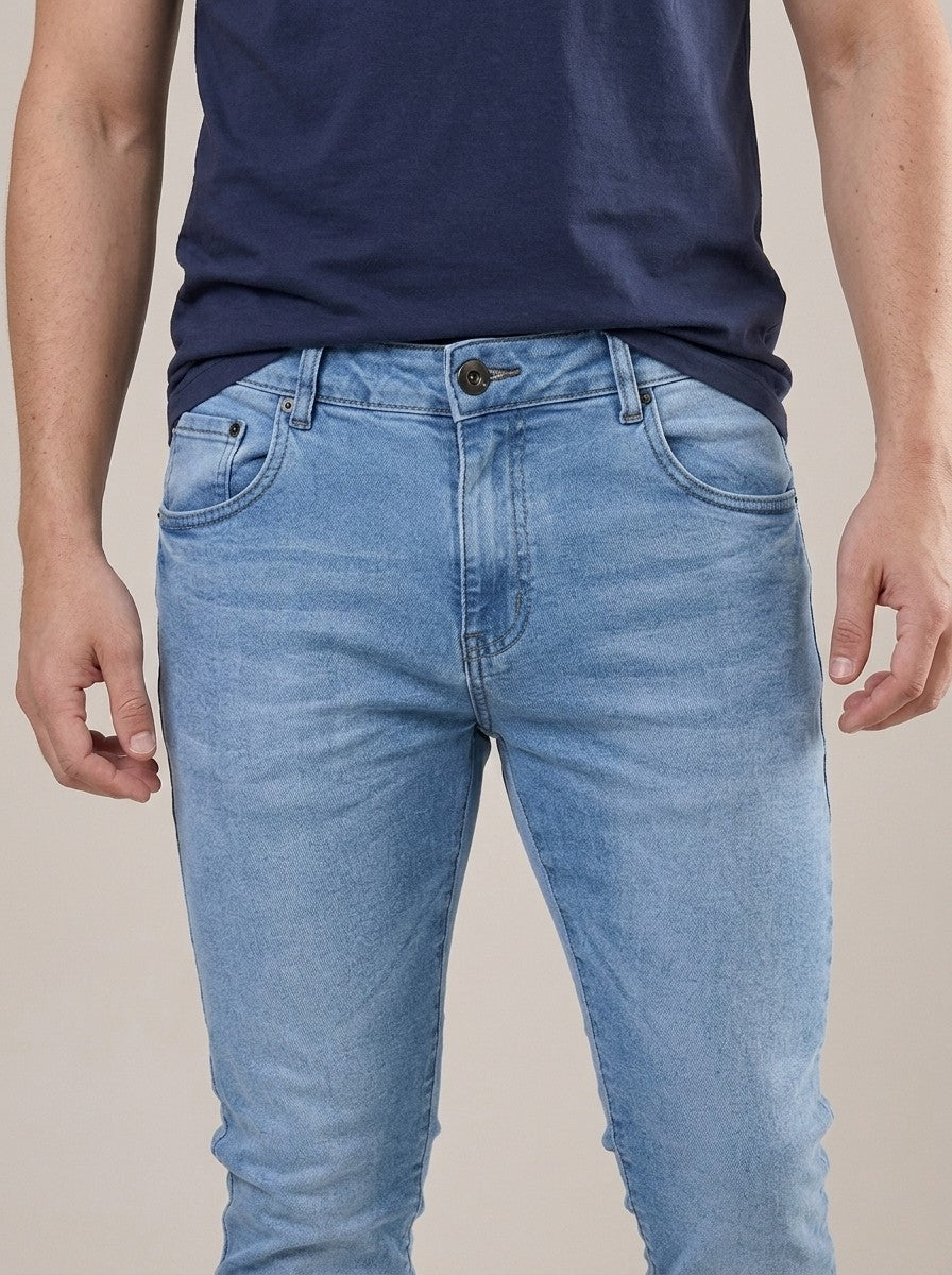 Calça Jeans Masculina Slim Cós Passantes Azul Bahamas – detalhe da frente