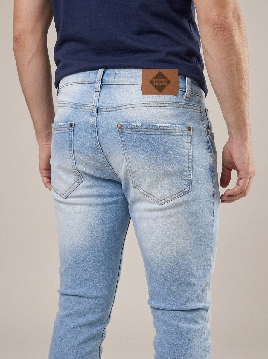 Calça Jeans Masculina Slim Cós Passantes Azul Brighton – detalhe dos bolsos traseiros