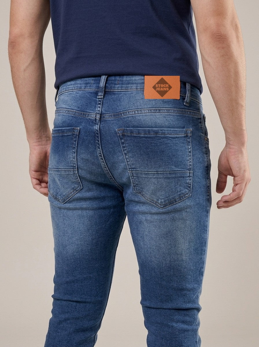 Calça Jeans Masculina Slim Cós Passantes Azul Mudsen – detalhe dos bolsos traseiros